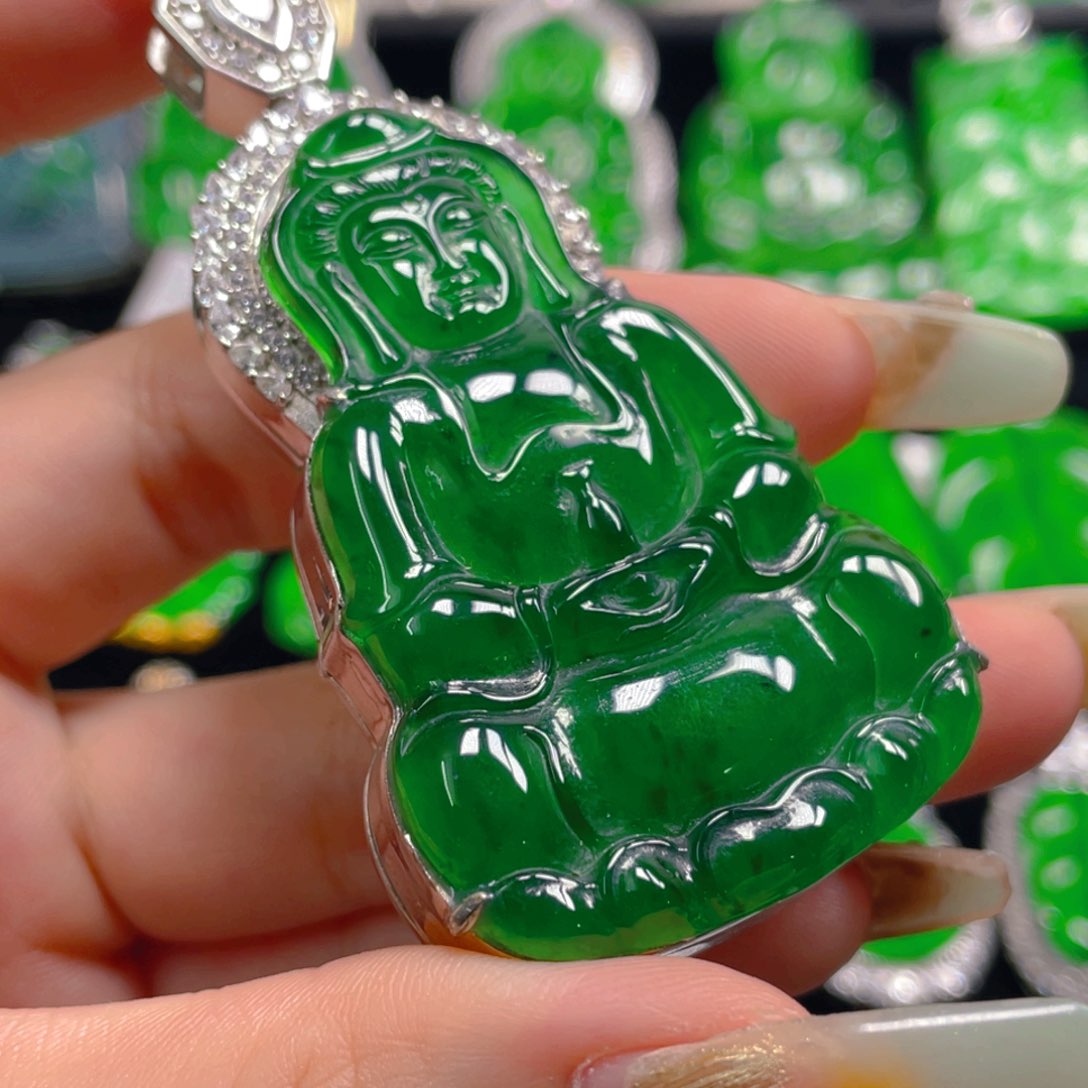 翡翠银S925镶嵌吊坠(不含链)?****心