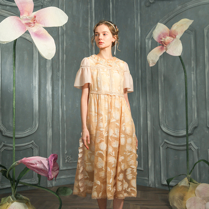 【媛媛专享】朝峰公主连衣裙女CFC2D072-673G显瘦气质