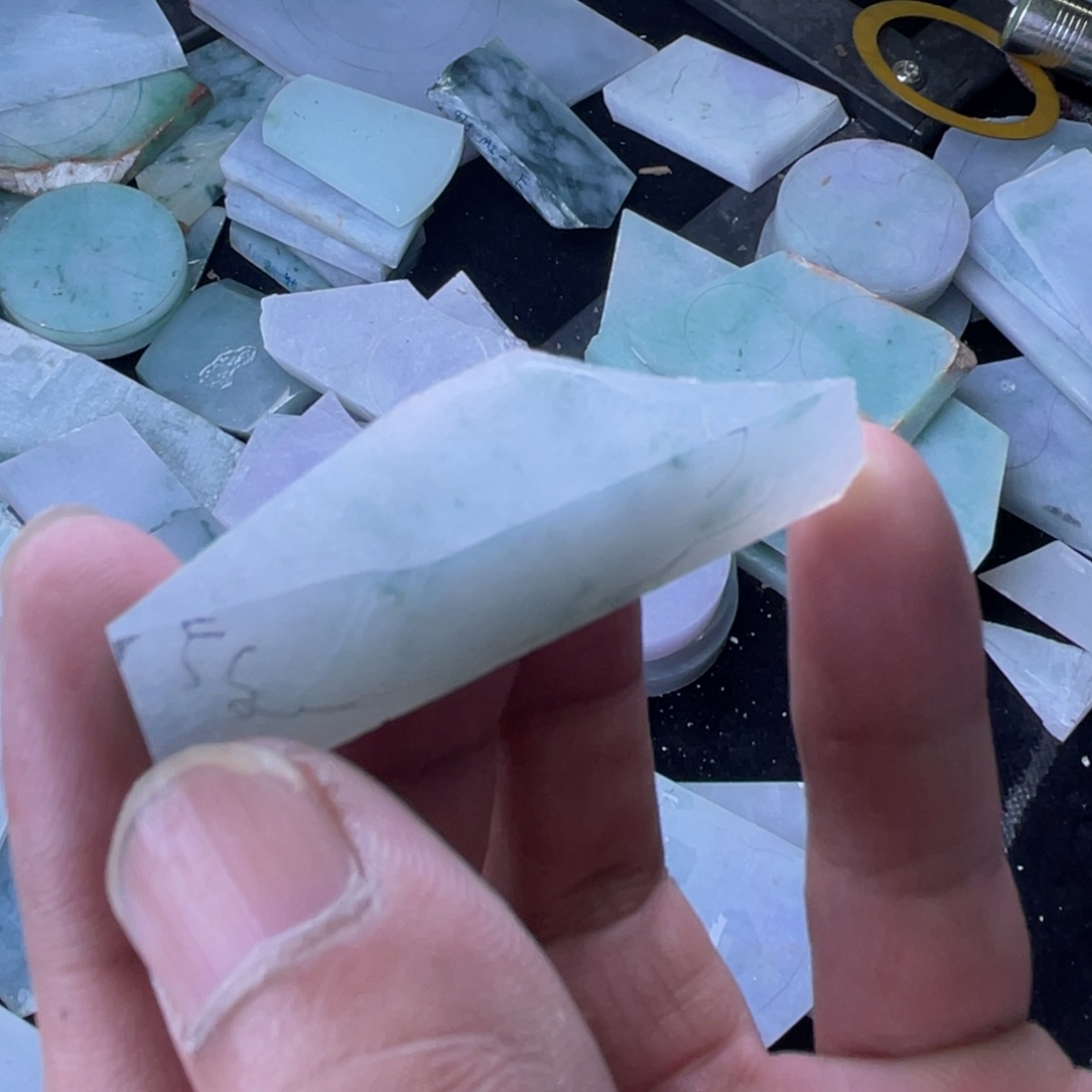 定制翡翠未镶嵌翡翠