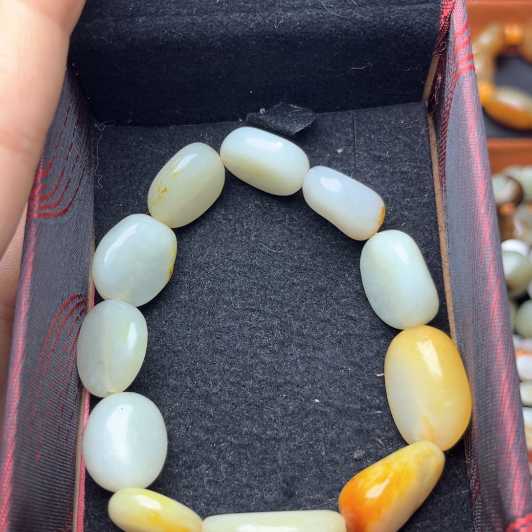 和田玉手链未镶嵌