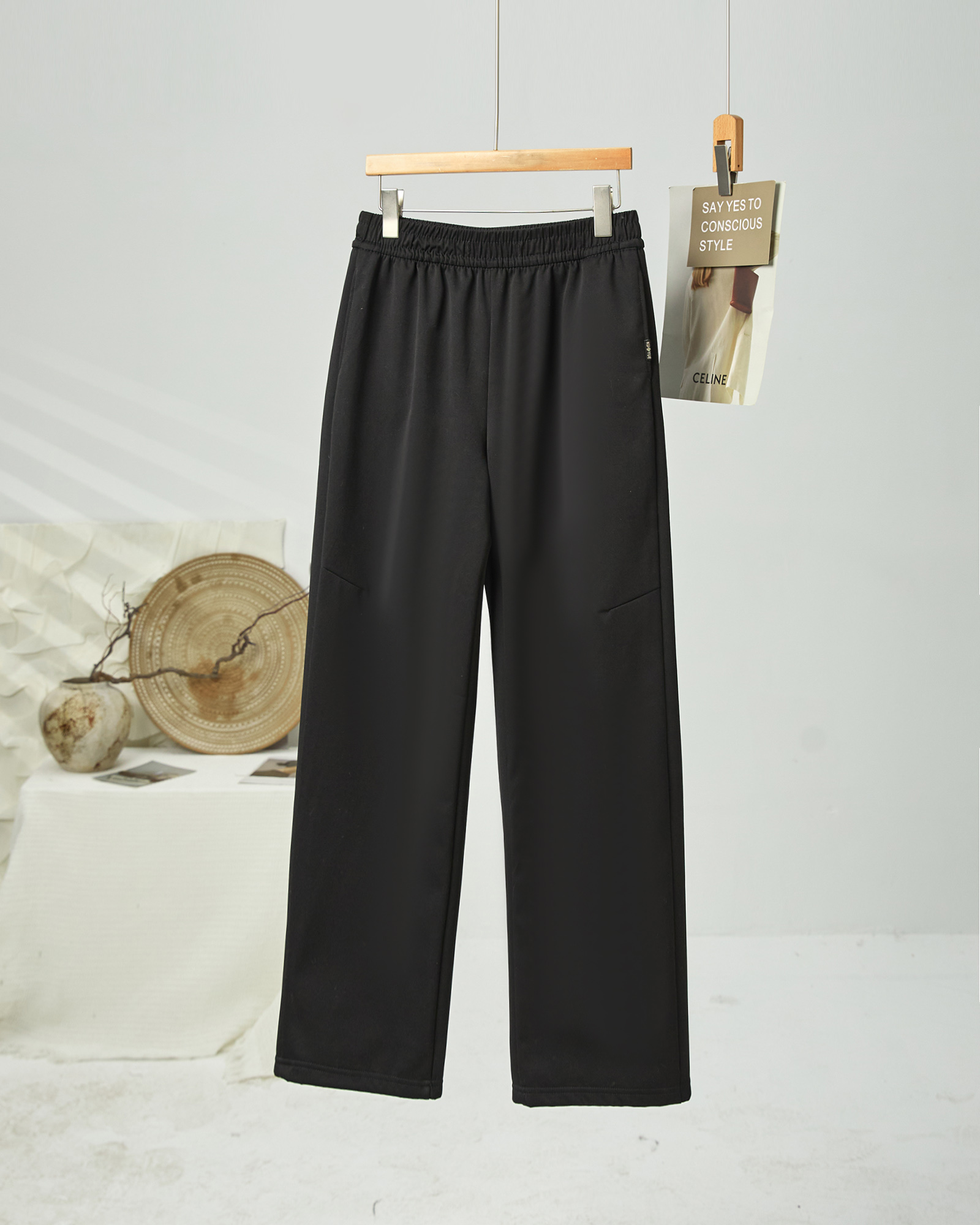 【谢姐专属】欧版时尚轻奢舒适女款保暖羽绒裤6199