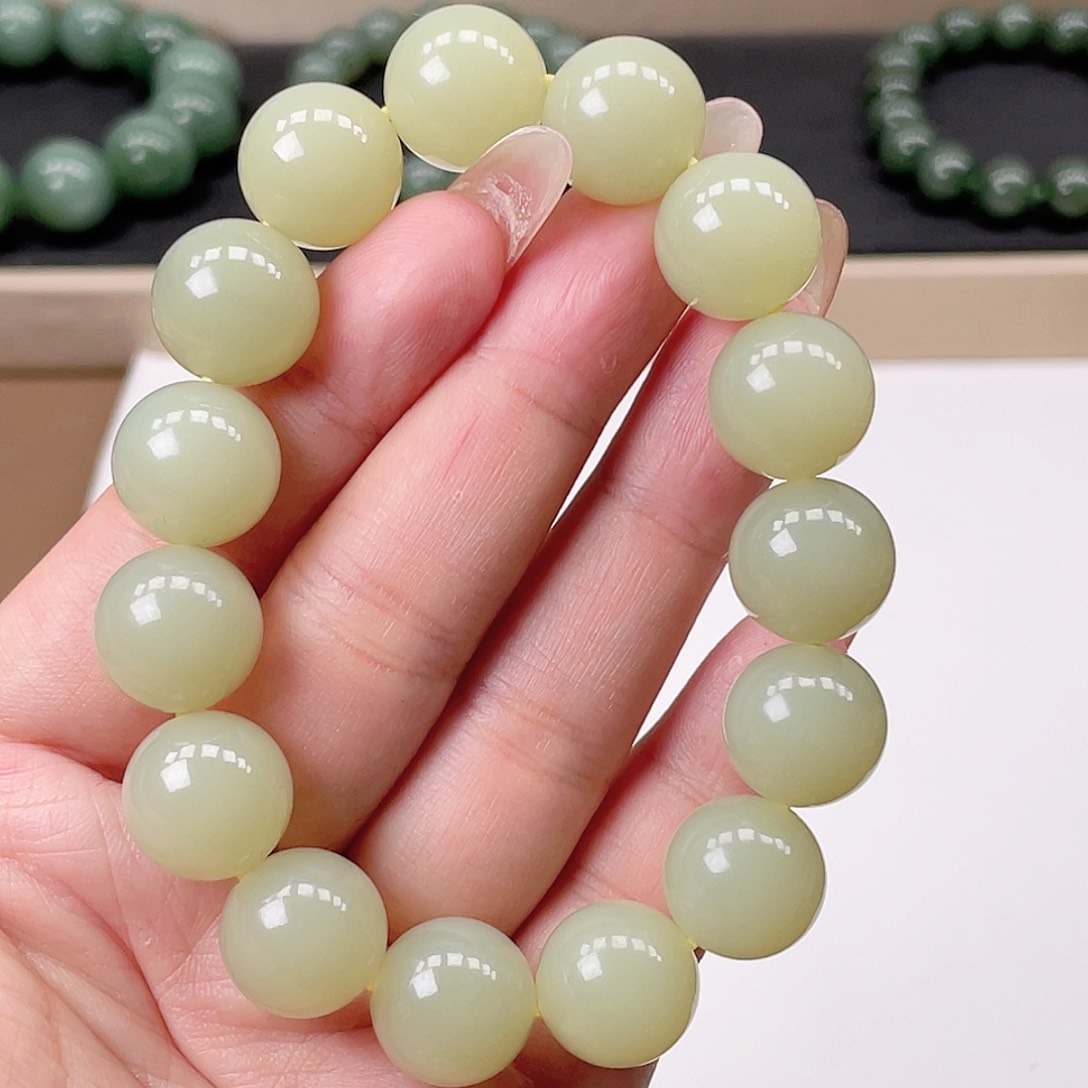 未镶嵌和田玉手链若羌特细 14 鸡油黄 