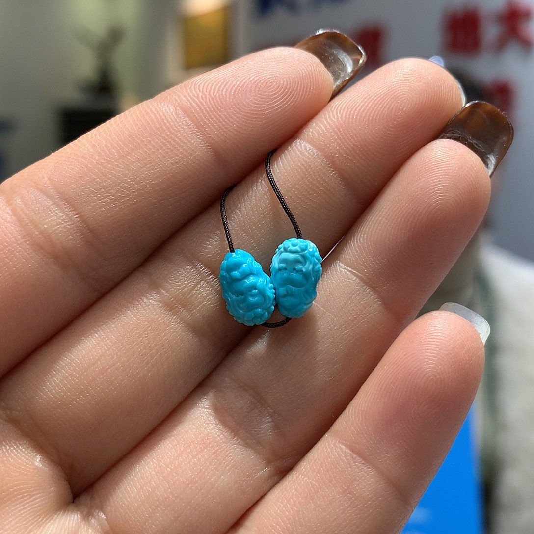 绿松石配饰未镶嵌