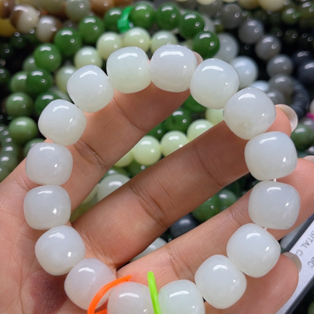 手链未镶嵌和田玉