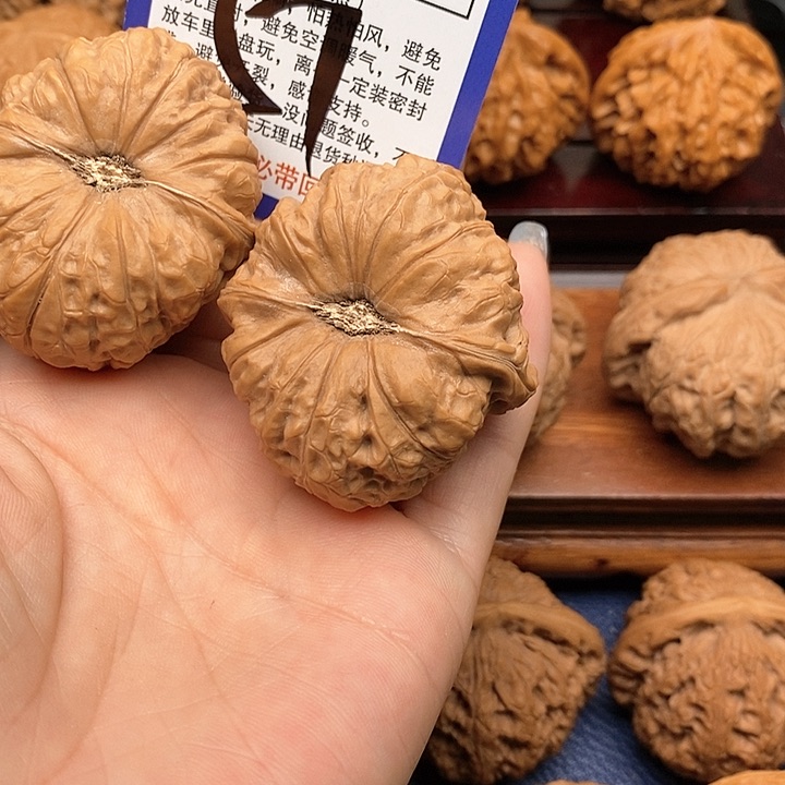 桃核吊坠姿****睡南瓜敦狮子头44