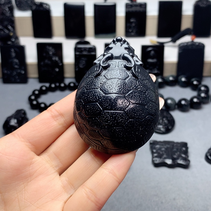 和田玉（墨玉）把件未镶嵌