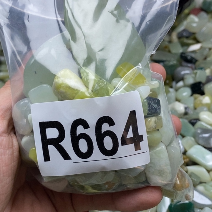 蛇纹石玉未镶嵌鱼缸石