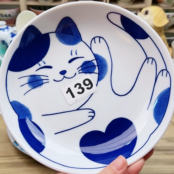 1555888988988658685885