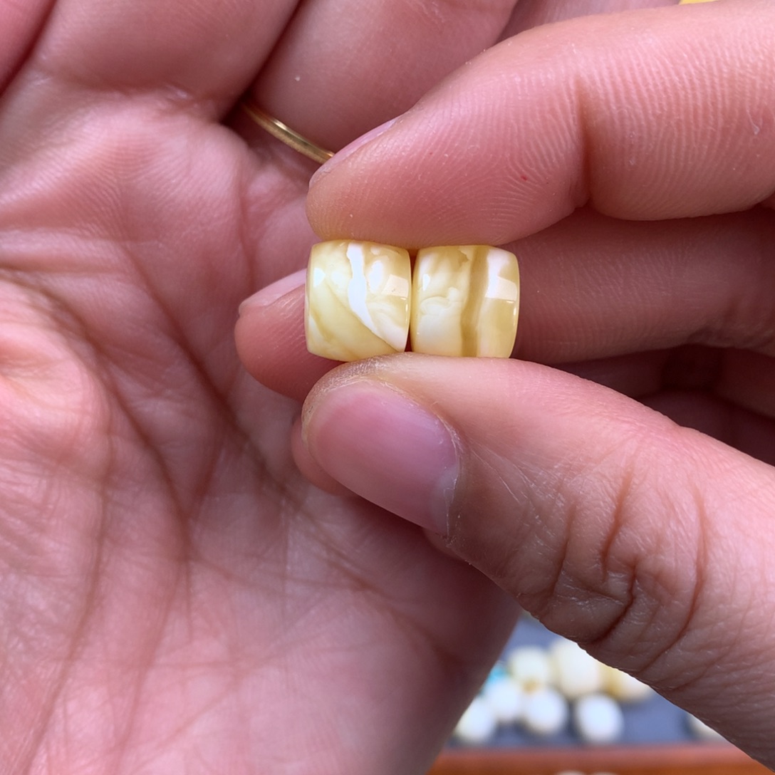 琥珀裸石未镶嵌影****】蜜蜡