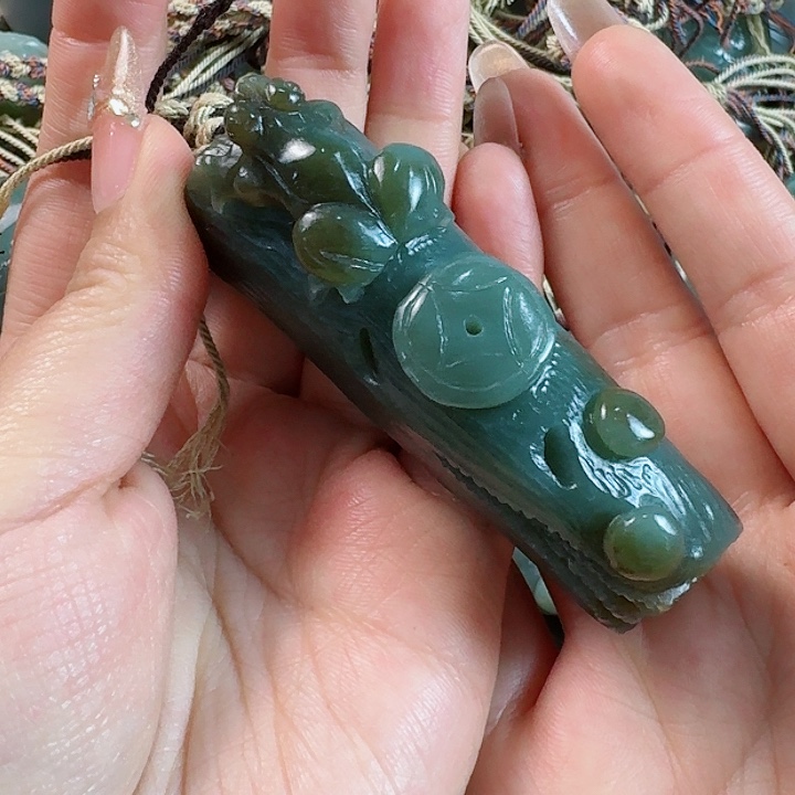 和田玉挂件未镶嵌