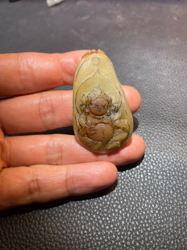 翡翠私人定制宝宝黄财神（毛货）