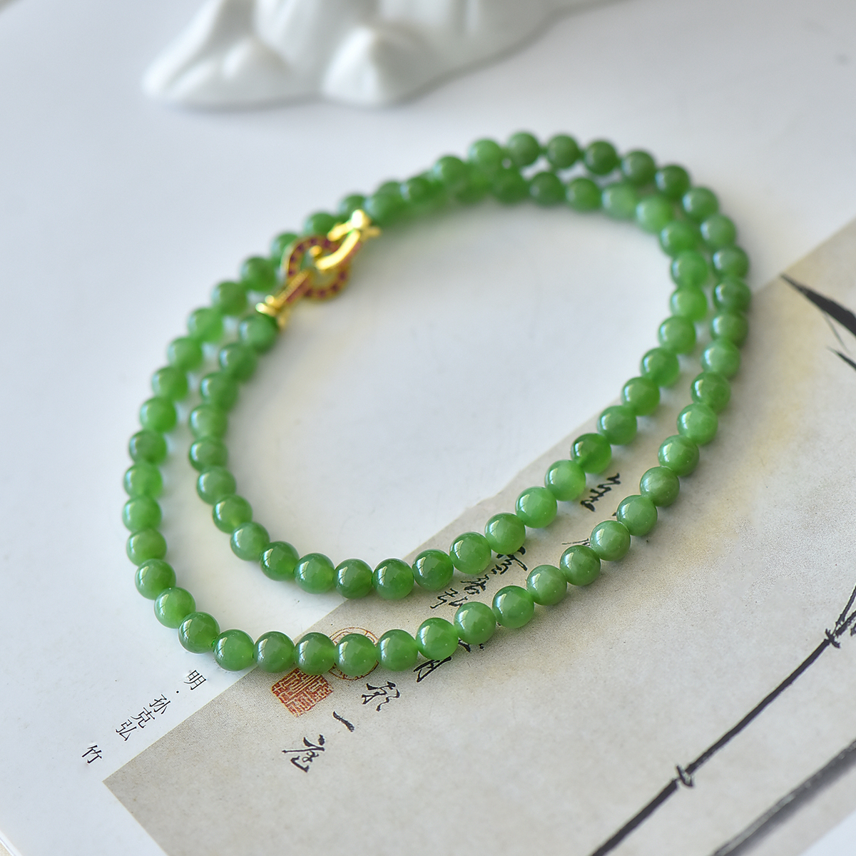 L099天然和田玉碧玉圆珠项链 约6mm合金扣