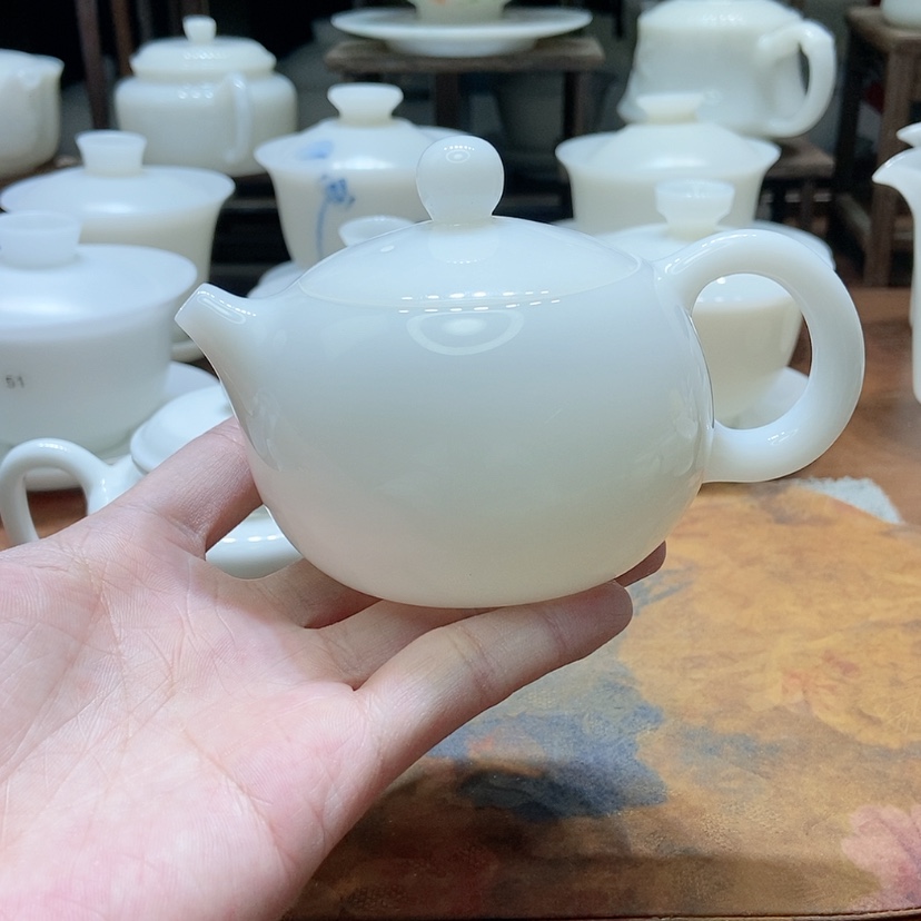 【闪购商品】我想去买东西的路上我的眼泪不敢