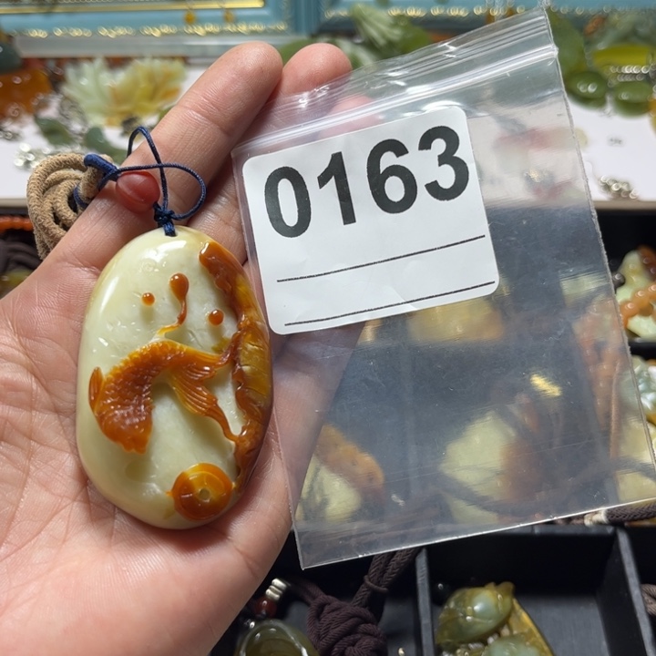 砂***洛蛇纹石玉合金耳饰