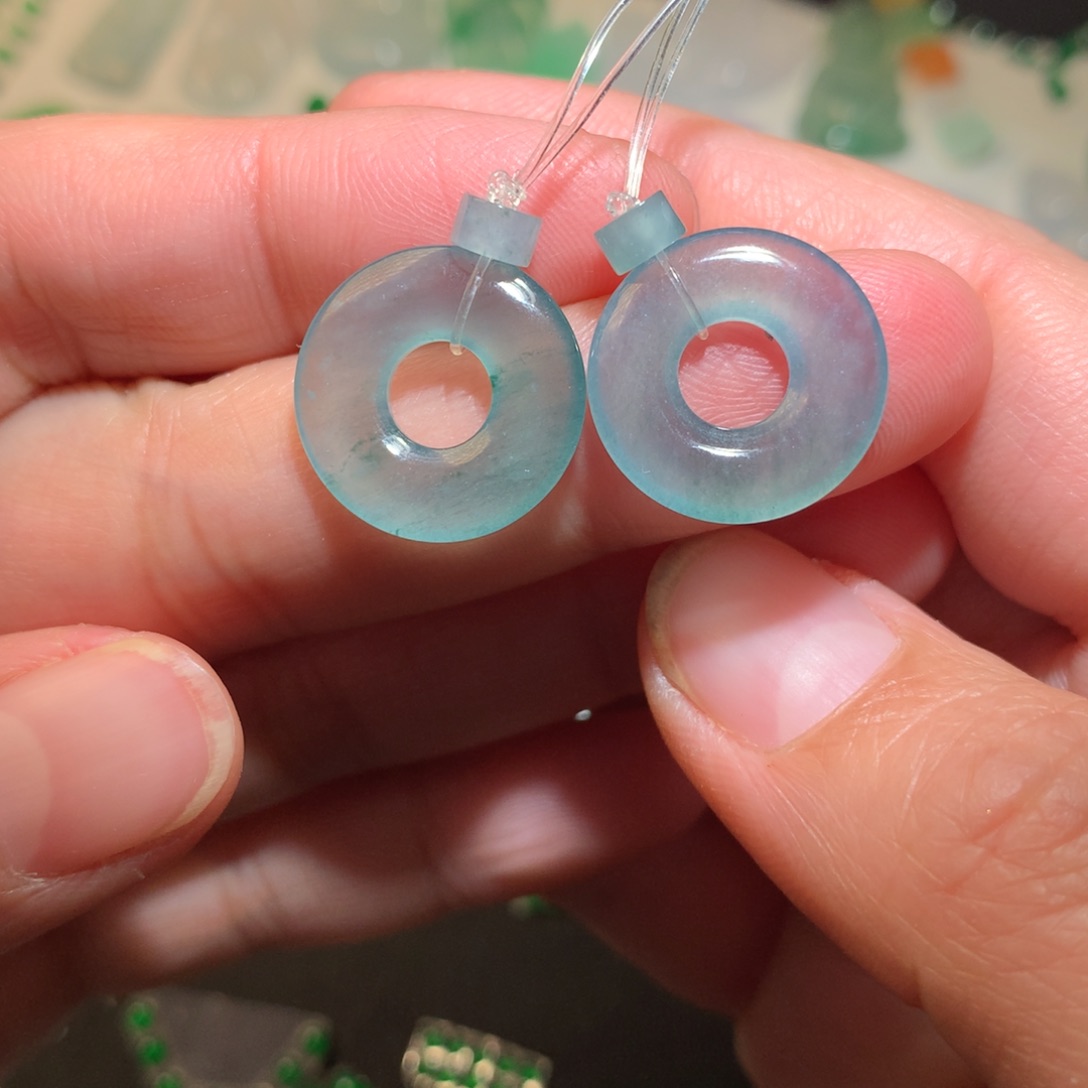 翡翠颈饰未镶嵌甜甜圈