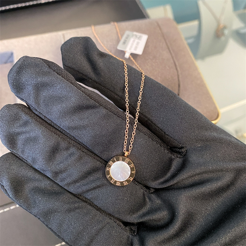 钛钢项链 玫瑰金色  罗马数字圆环女生锁骨链  N1253