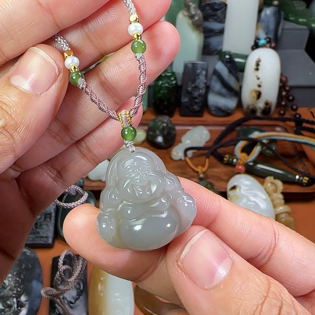 和田玉颈饰未镶嵌