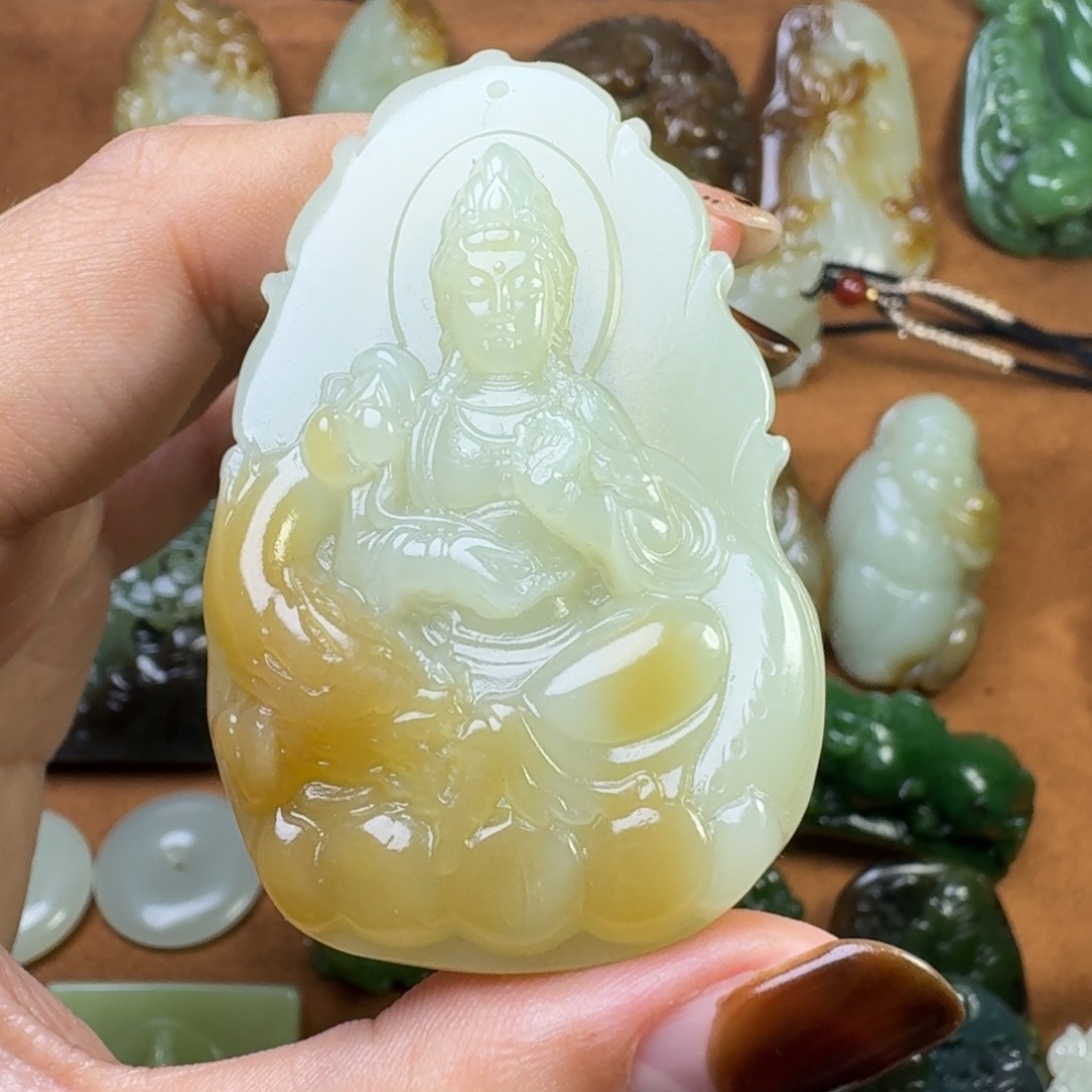 和田玉颈饰未镶嵌