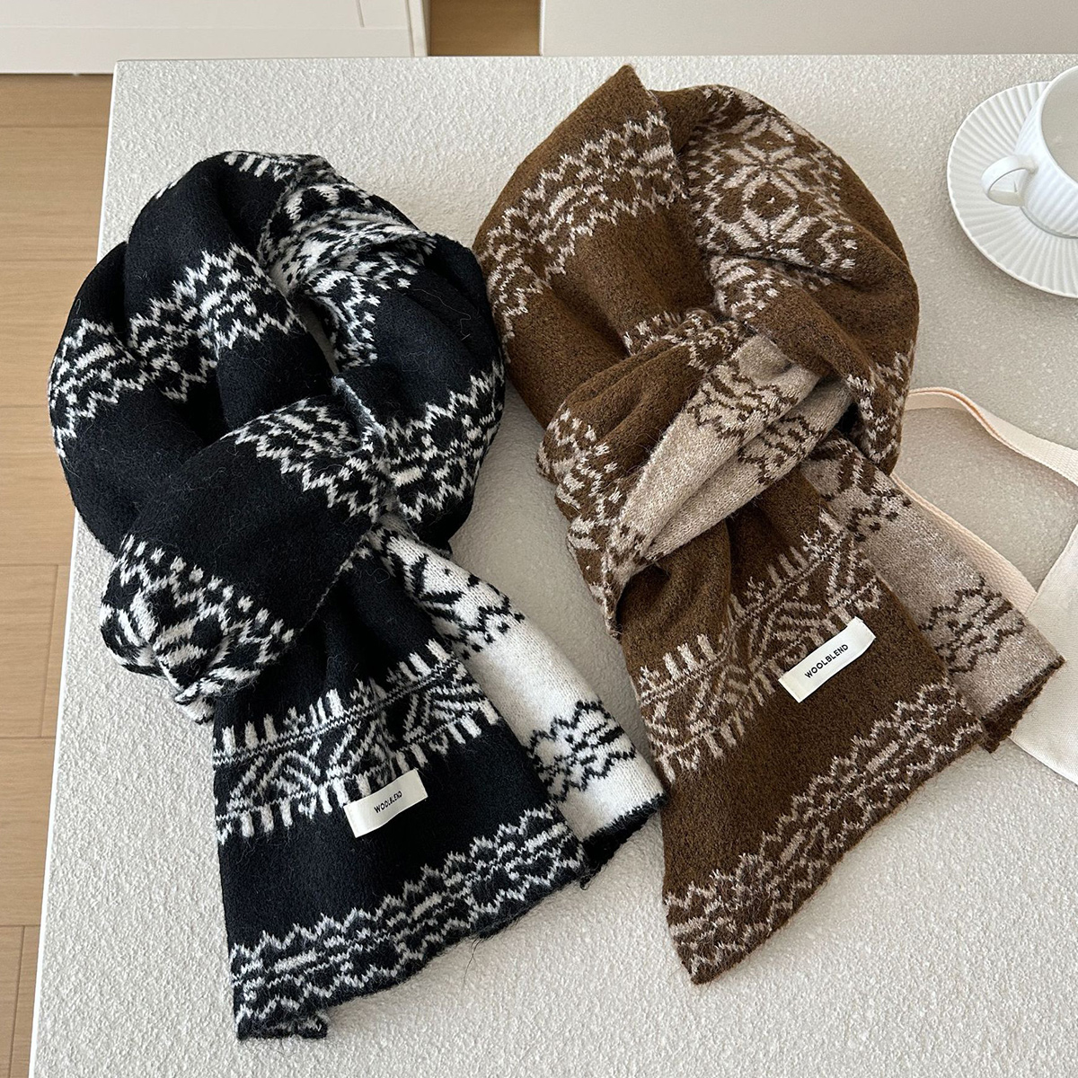 MsShe大码女装秋冬季费尔岛圣诞绿复古风含羊毛针织围巾A51009