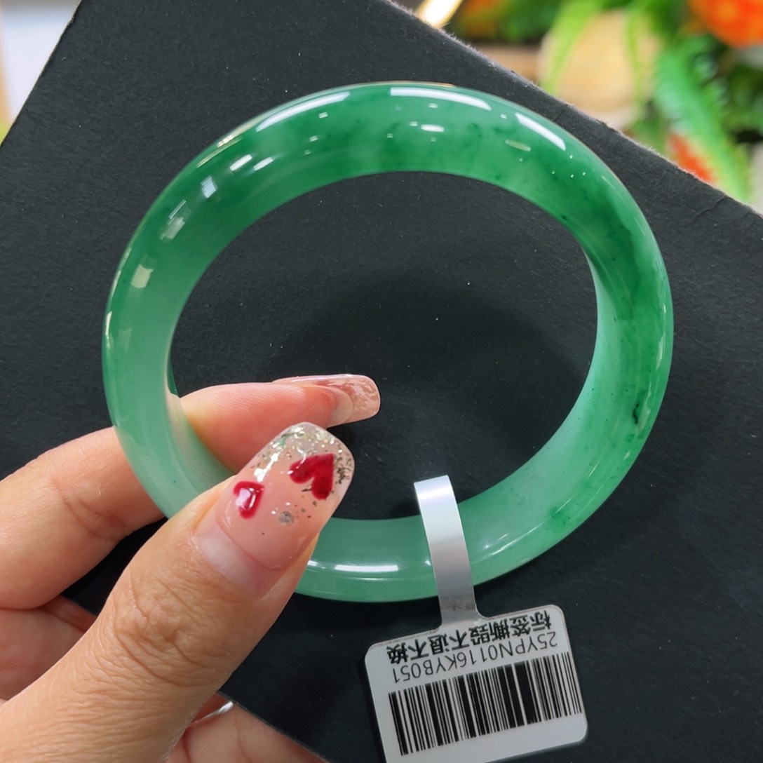 石英质玉手镯未镶嵌➕周周58