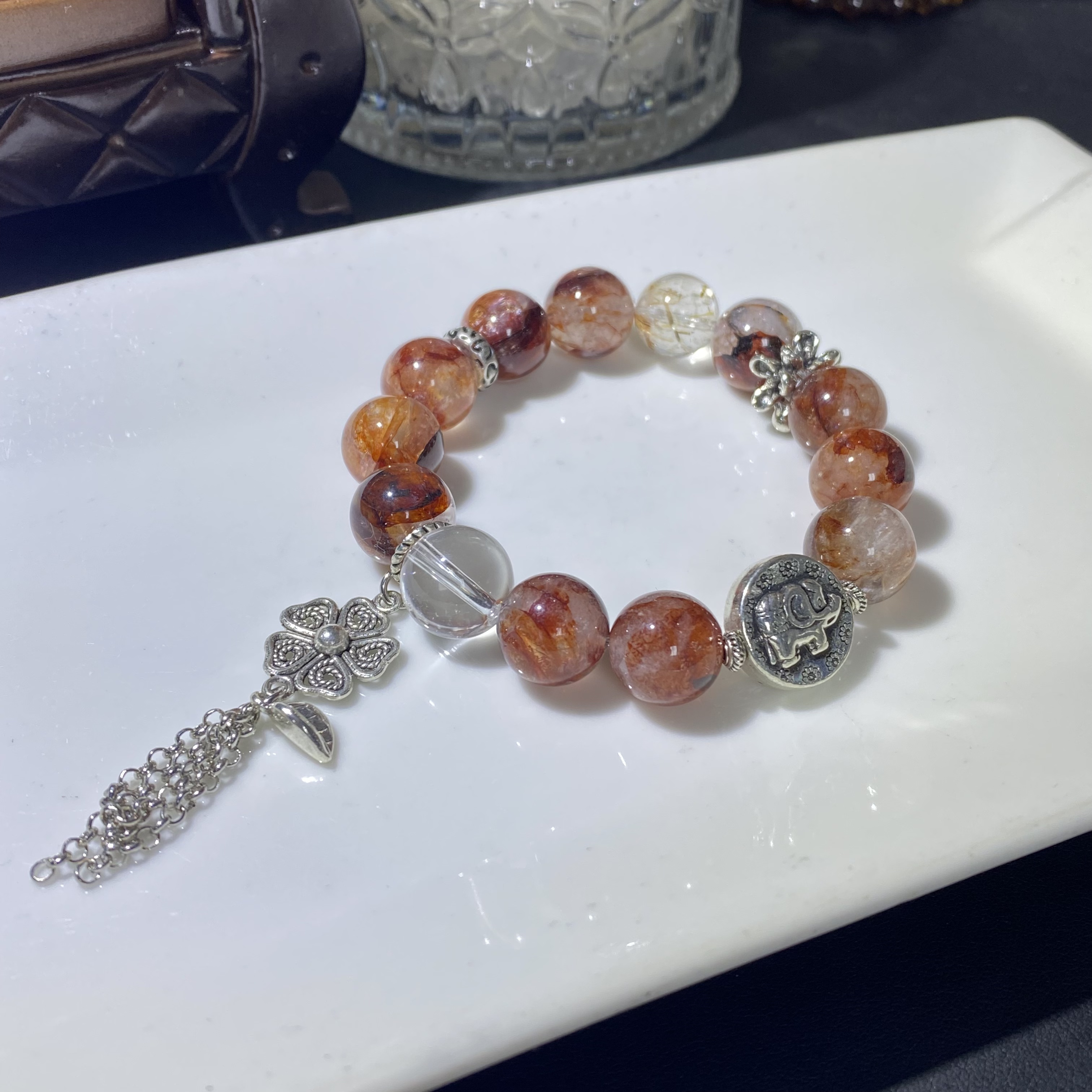 天然胶花水晶设计款手链单圈-多样性发其一约13mm-A56