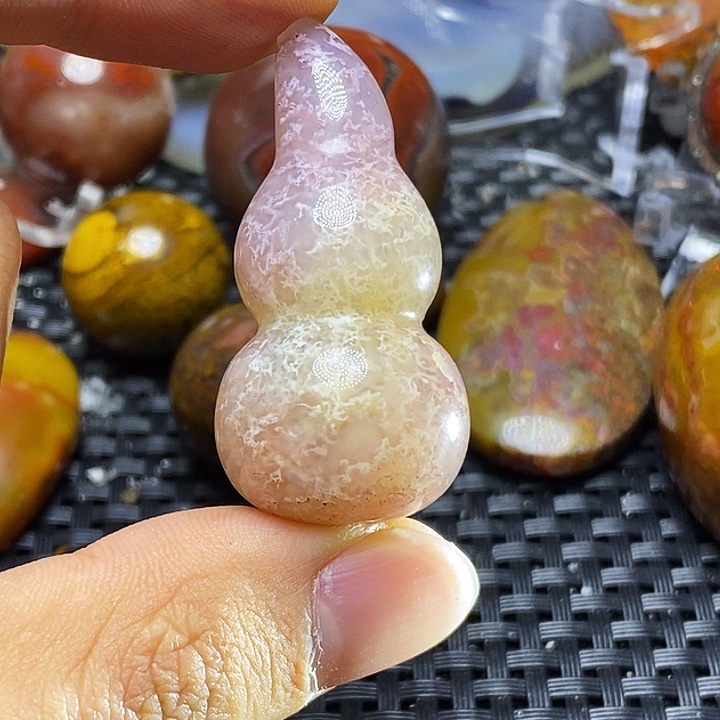 挣***猬玛瑙/玉髓未镶嵌颈饰