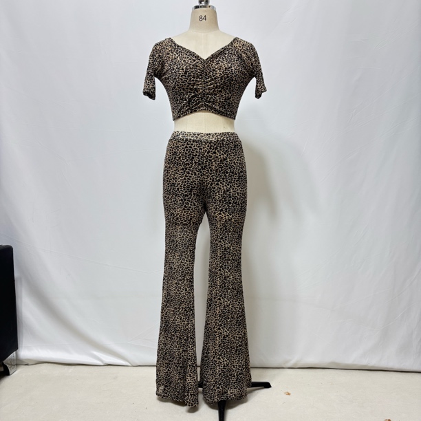 肚皮舞练功服豹纹喇叭裤长款大码宽松女秋冬新款