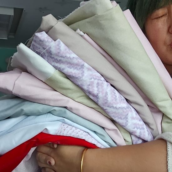 棉纯棉高端布的尺寸1m8×2m五。颜色随机。