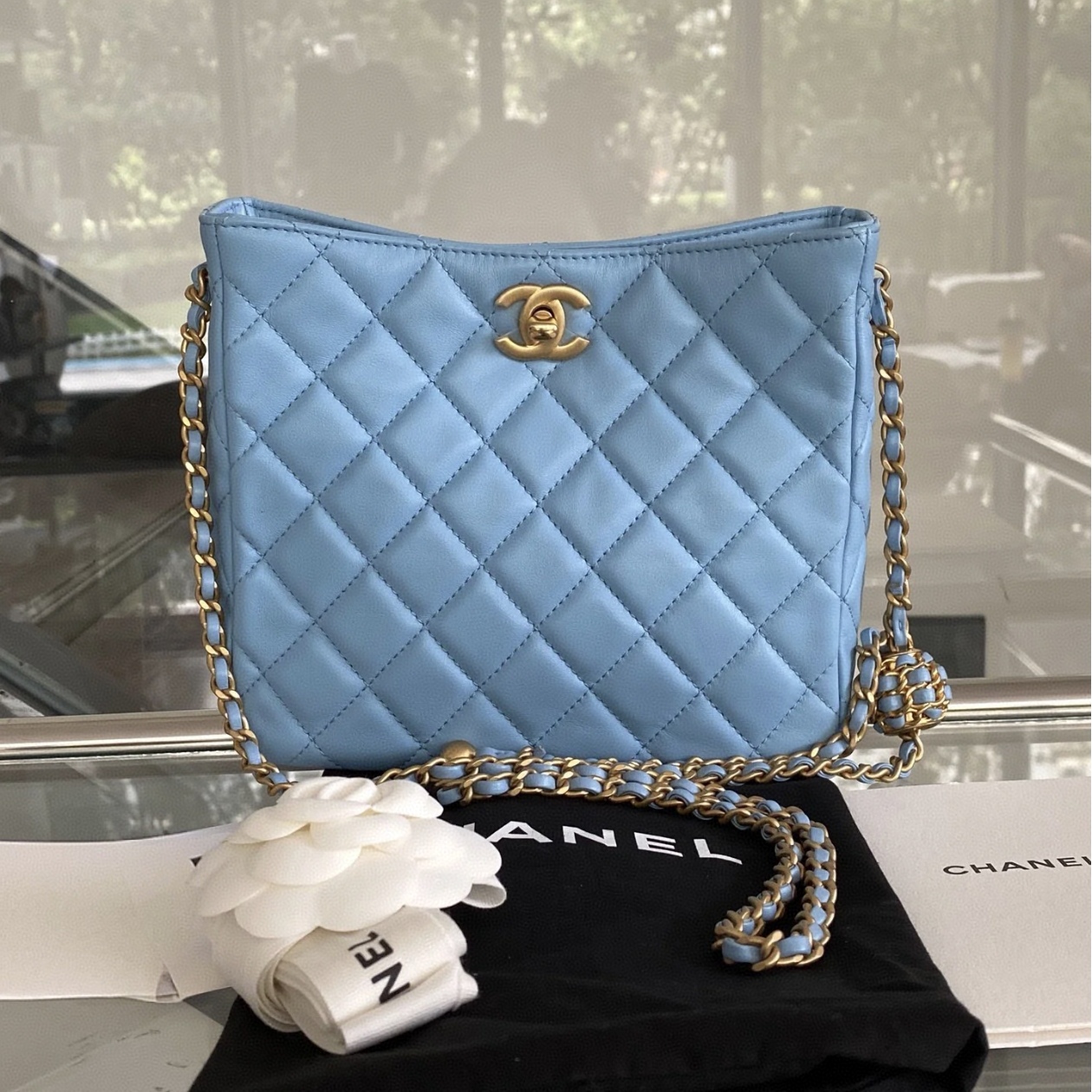 99新 Chanel/香奈儿 蔚蓝中古/蓝色金扣 核桃金球调节扣 hobo 