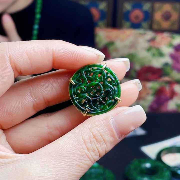 翡翠银S925镶嵌颈饰多样性