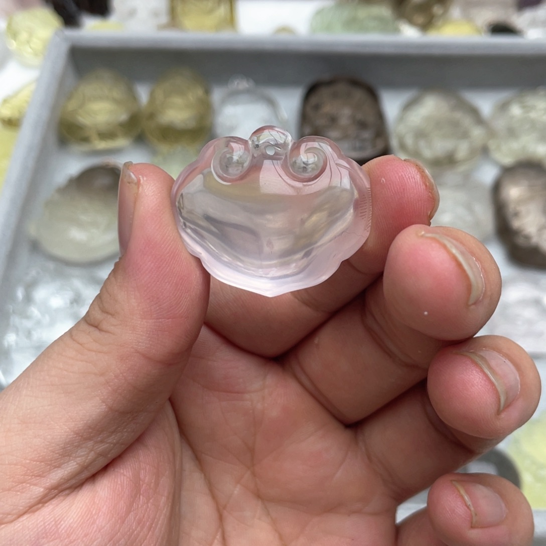 未镶嵌吊坠(不含链)水晶爱****?