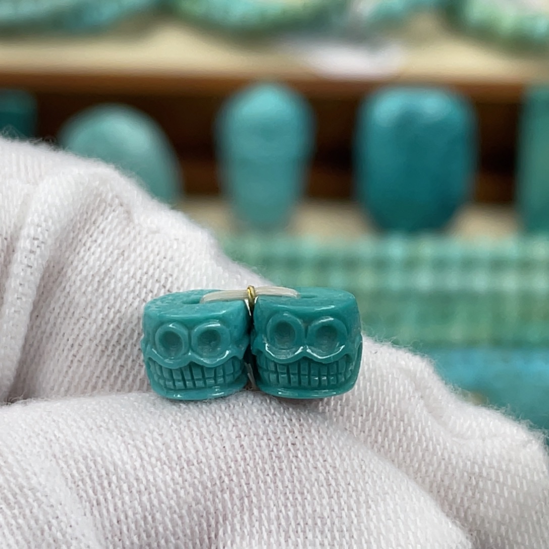 绿松石未镶嵌挂件