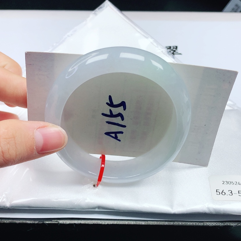 【闪购商品】翡翠手镯（贵妃镯）未镶嵌天然缅甸a货手镯56+