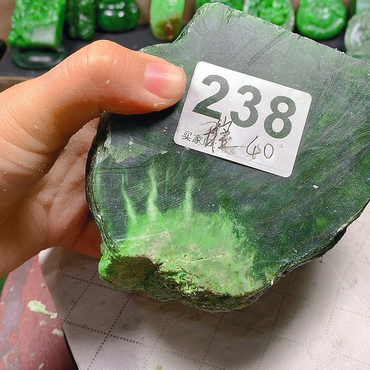 未镶嵌和田玉珠宝半成品璀****耀