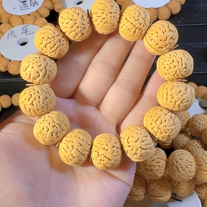 正***吊坠桃核国核滚象