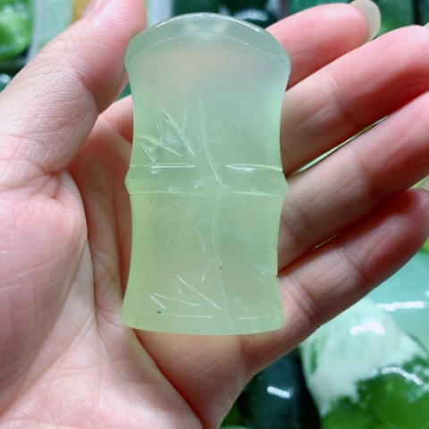 未镶嵌蛇纹石玉手把件