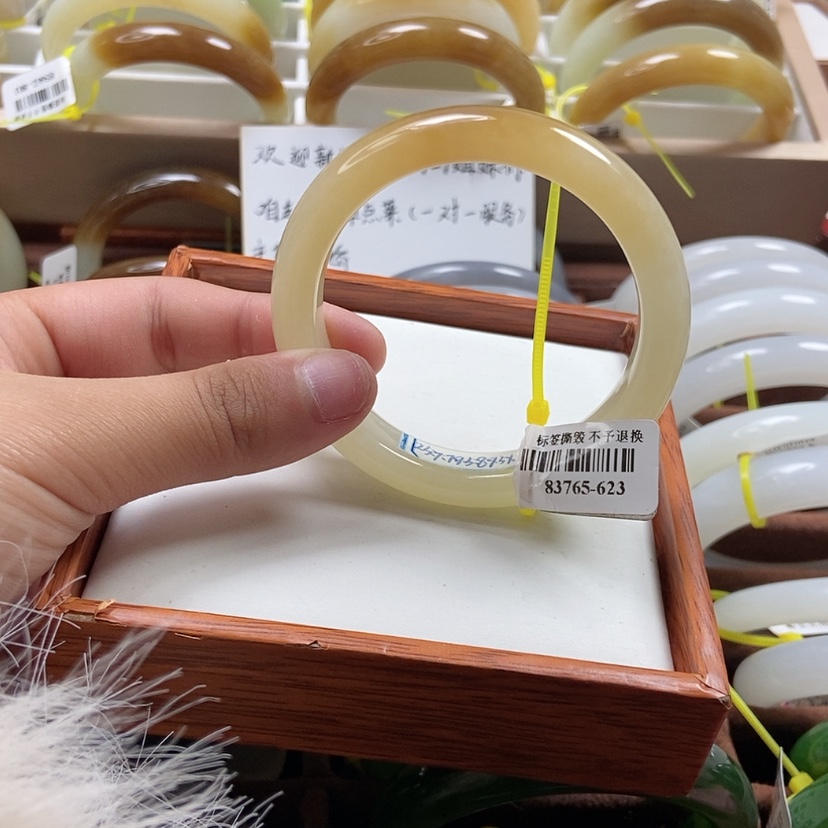 【闪购商品】和田玉手镯未镶嵌