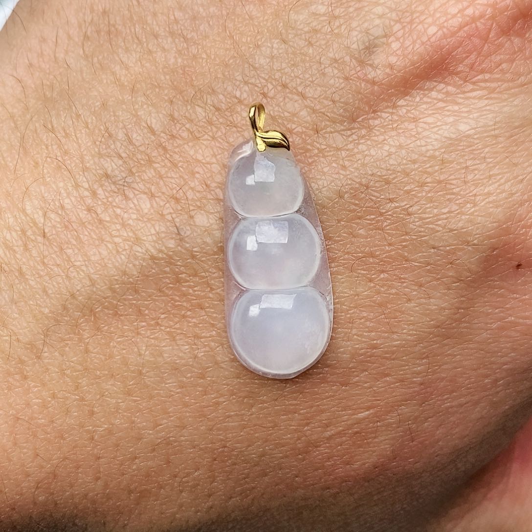 翡翠颈饰18K金镶嵌豆子