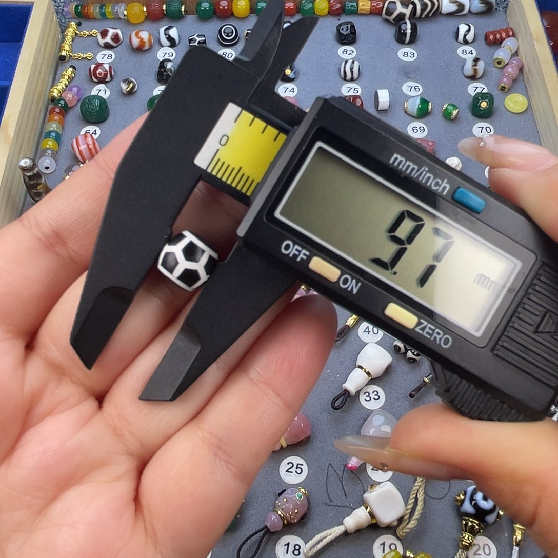 玛瑙/玉髓未镶嵌饰品