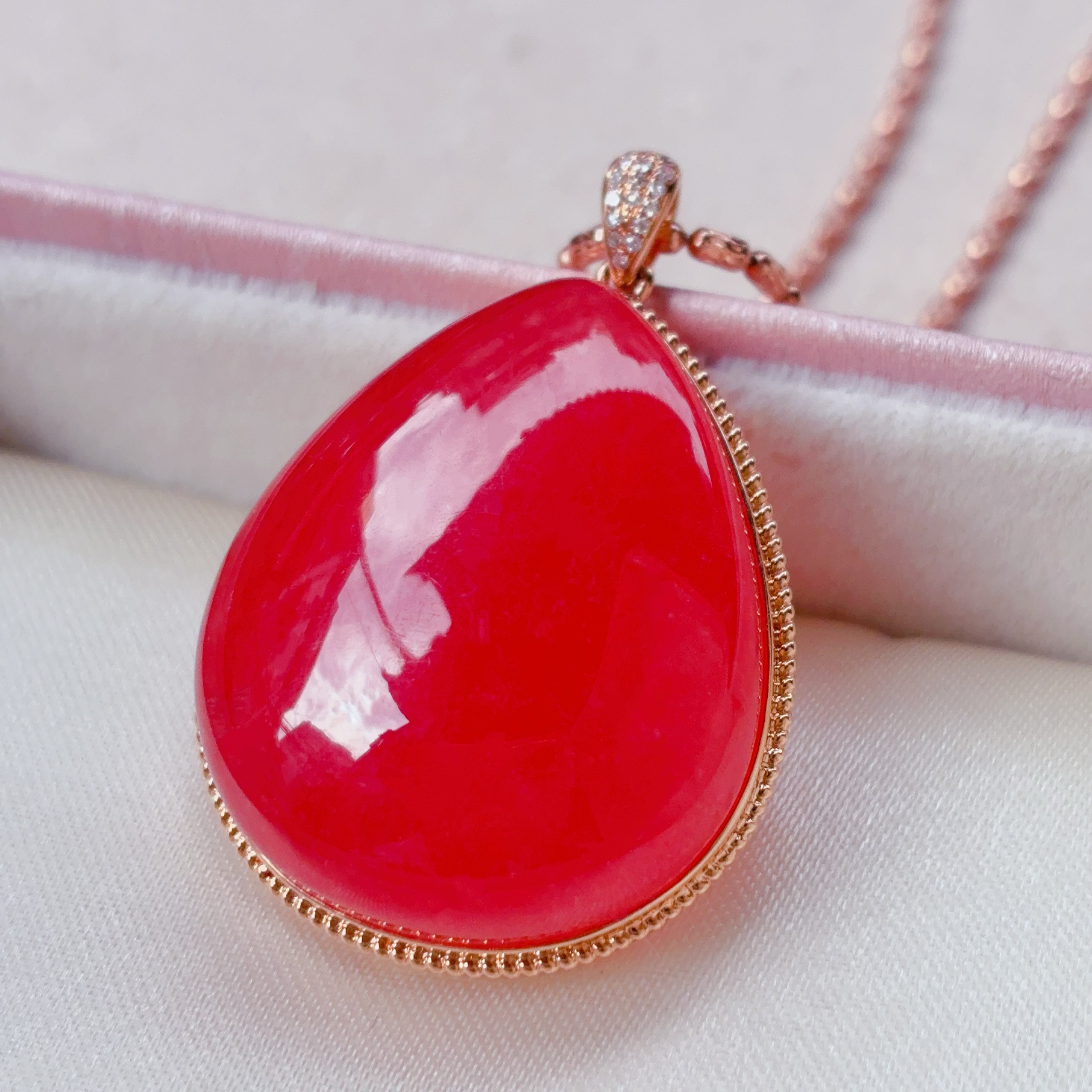 红纹石之家 天然老矿水滴吊坠18k金镶嵌大个头阿根廷冰种女款