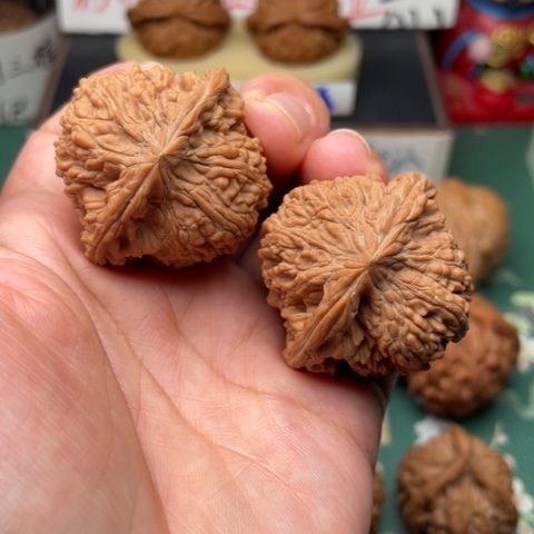 【闪购商品】文玩核桃吊坠39全品满天星