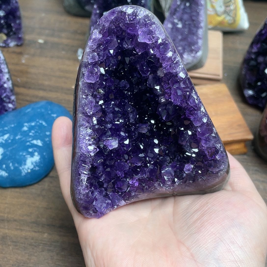 紫晶大型摆件（非配饰）未镶嵌