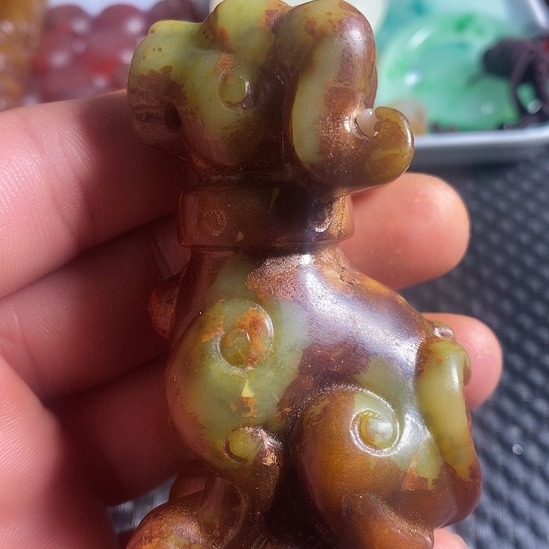 岫玉未镶嵌珠宝奇石