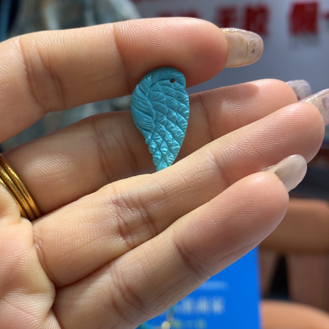 绿松石配饰未镶嵌