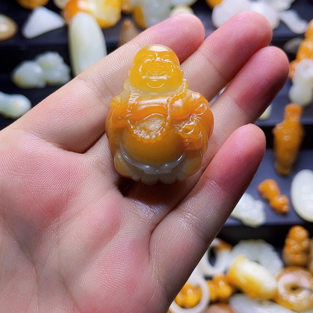 N****颈饰未镶嵌和田玉