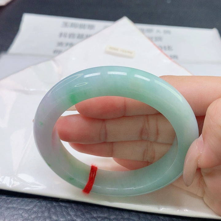 翡翠未镶嵌手镯5556