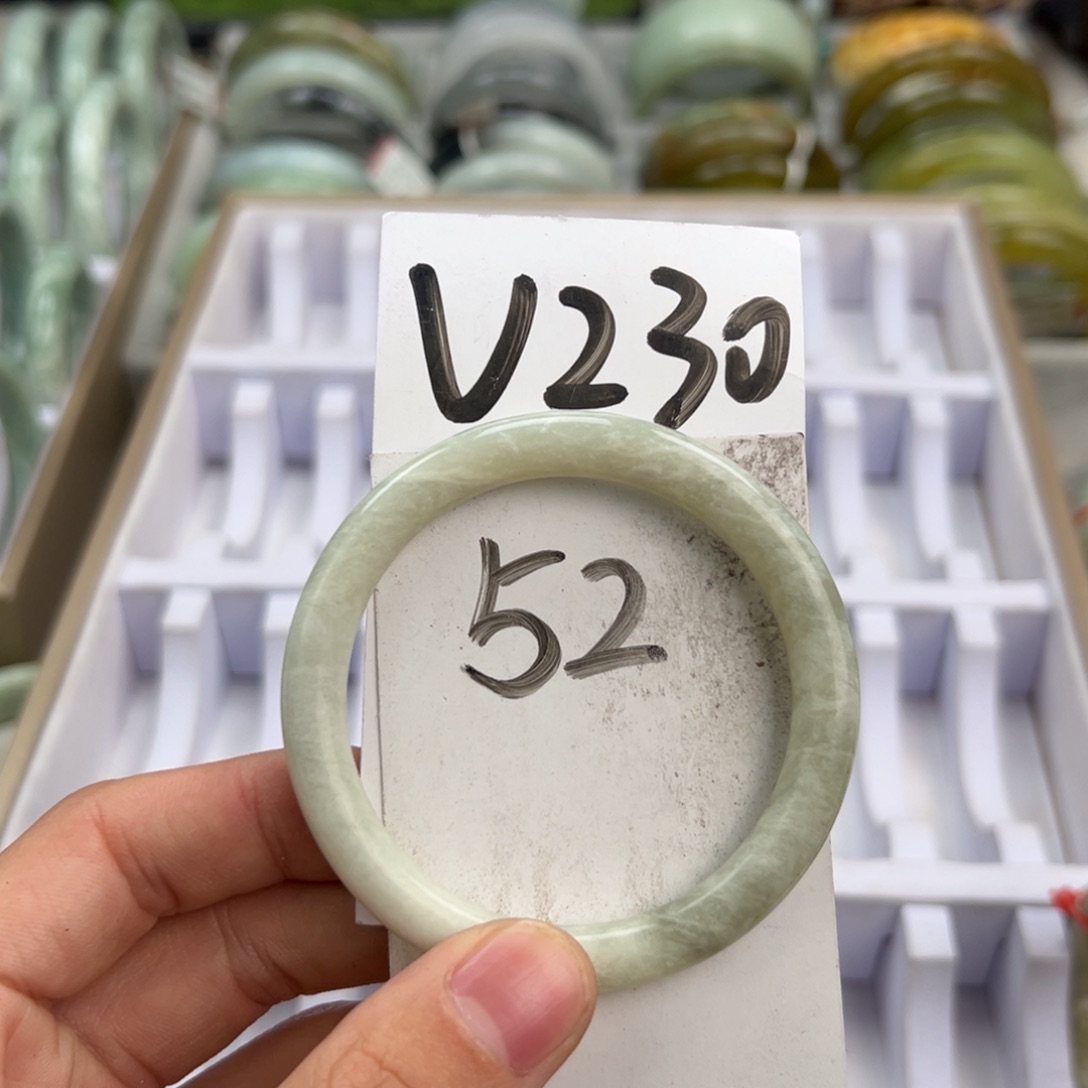 岫玉手镯未镶嵌天然岫玉微瑕