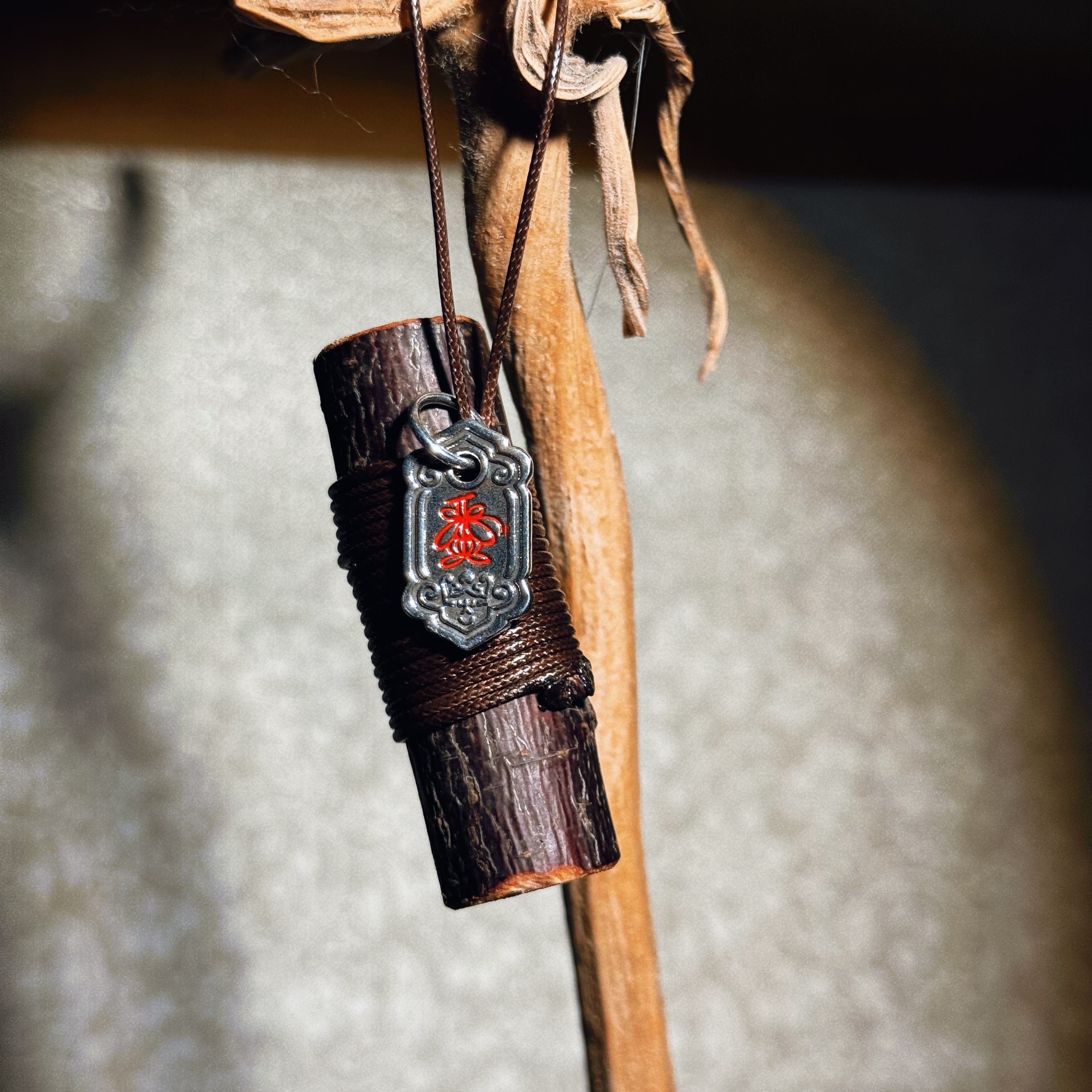 【深山直发】手工红绳桃木