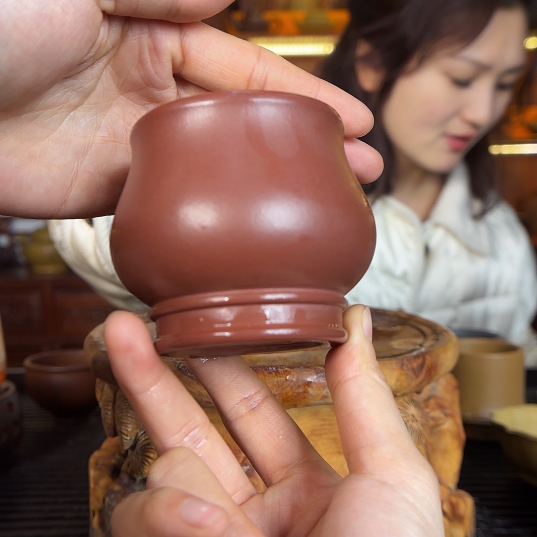 紫砂茶杯一壶李紫砂