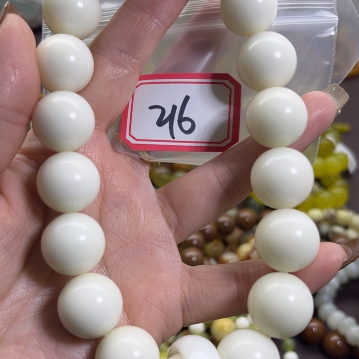 蛇纹石玉未镶嵌手链